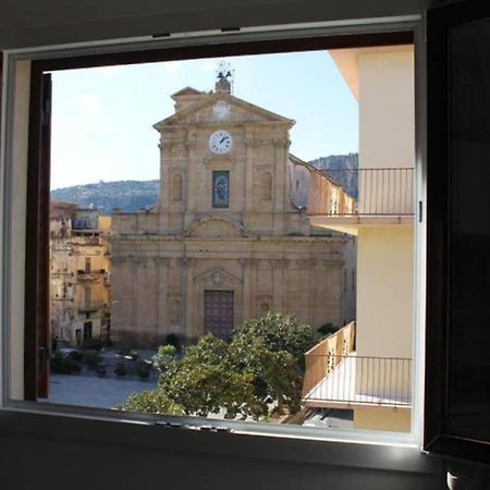 Solemar Sicilia - Piazza Duomo Apartment Bagheria Exterior foto